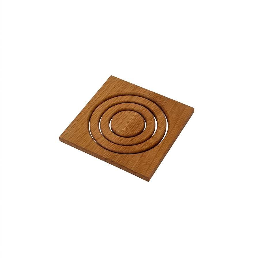 Round Trivet in oak, three-quarter view
