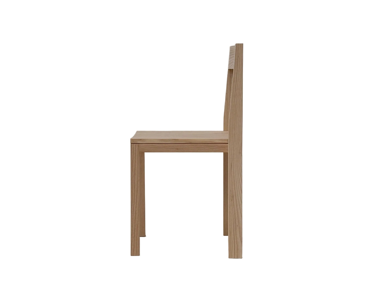Chair 01 in ash, side view